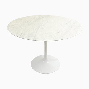 Table de Salle à Manger Tulip Mid-Century Ronde en Marbre Blanc attribuée à Eero Saarinen pour Knoll, 1960s