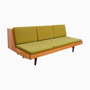 Sofá cama plegable Mid-Century de nogal de Jitona, ex Checoslovaquia, años 70