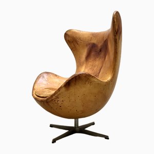 Cognacfarbener Vintage Egg Chair von Arne Jacobsen für Fritz Hansen, 1970er