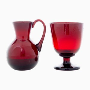 Rotes Kunstglas & Picher von Monica Bratt, 1950er, 2er Set