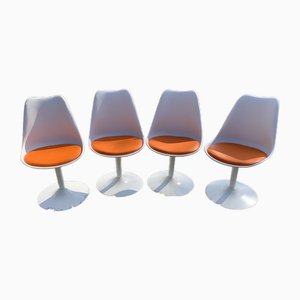 Sillas giratorias Tulip en naranja atribuidas a Eero Saarinen & Knoll, 1956. Juego de 4