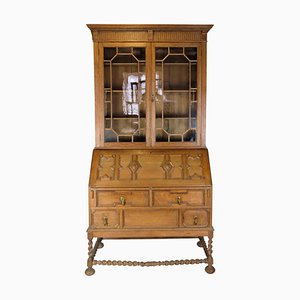 Chatol with Upper Cabinet in Oak with Wood Carvings, England, 1890s
