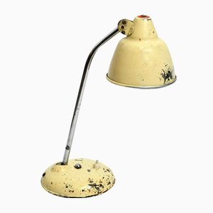 Industrielle Mid-Century Tischlampe aus Metall in Beige von Helo Leuchten, 1950er