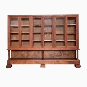 Vintage Showcase in Oak