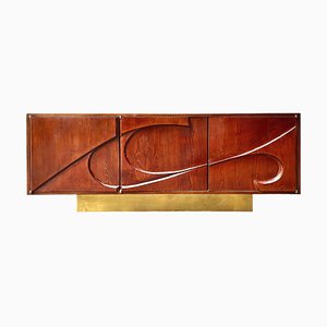 Credenza con sculture artigianali