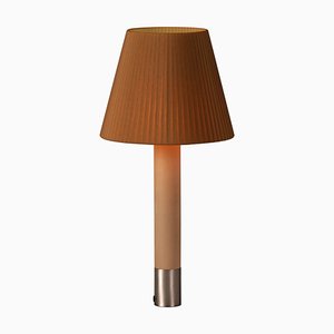 Lámpara de mesa Básica M1 de níquel y mostaza de Santiago Roqueta para Santa & Cole