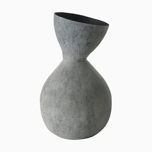 Incline Vase by Imperfettolab