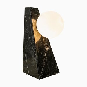 Point of Contact Marmor Lampe von Essenzia