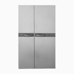 Moderner Kleiderschrank oder Schrank