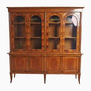 Bücherregal aus Nussholz & Glas