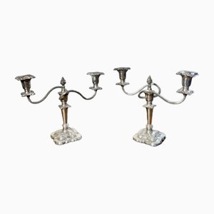 Portacandele edoardiani decorati placcati in argento, inizio XX secolo, set di 2