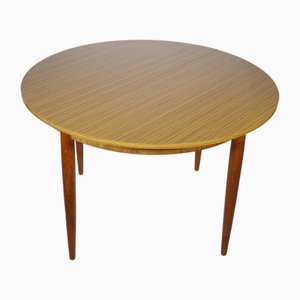 Table de Salle à Manger Scandinave à Rallonge en Noyer, 1960s