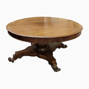 Mid-19th Century Extendable Mahogany Round Table