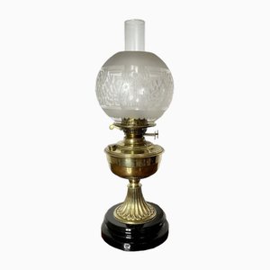 Lámpara de aceite victoriana antigua de latón, década de 1880