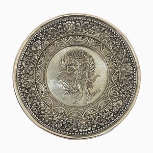 Piatto Yogya balinese in argento con uccello Garuda