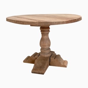 Round Table in Oak