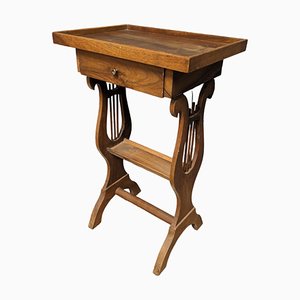 Mesa auxiliar vintage de madera