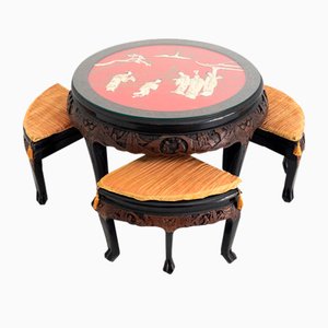 Mesa de té con taburetes, China, años 60. Juego de 5