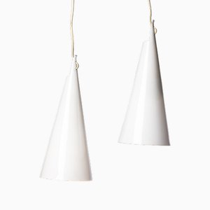Moderne weiße skandinavische Modell Struten Deckenlampen aus Acryl von Hans Bergström für Ateljé Lyktan, 2er Set
