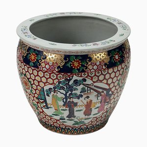 Cachepot de porcelana con decoración policromada
