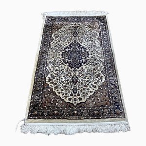 Tapis en laine fait main du Moyen-Orient