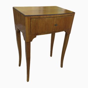 Vintage Tisch aus Nussholz