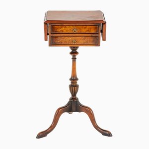 Queen Anne Occasional Table in Walnut, 1920s