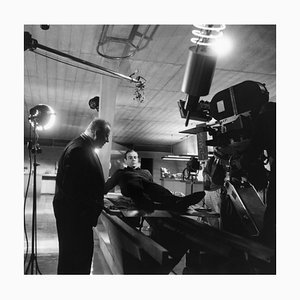 Goldfinger, años 60, Lámina con marco negro