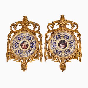 Placche in porcellana con cornice dorata di Paris Sevres, Francia, set di 2