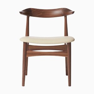 Cow Horn Chair in Walnut and Ivory Leather by Warm Nordic