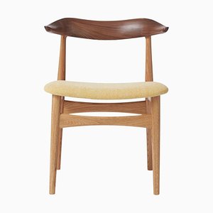 Cow Horn Chair in Walnut and Oak Vanilla by Warm Nordic