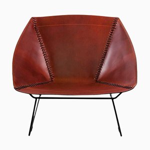 Chaise Cognac Stitch par Oxdenmarq