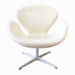 Modell 3320 Swan Chair von Arne Jacobsen für Fritz Hansen, 1990er