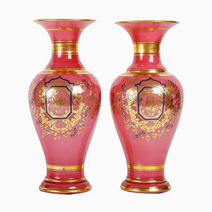 Napoleon III Vasen aus rosa Baccarat Opalglas, 2er Set