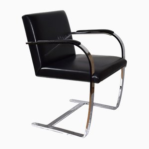 Silla de bar Brno de Ludwig Mies van der Rohe para Knoll, años 90