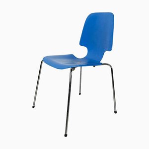 Italienischer Stuhl mit hellblauer Holzschale und verchromten Stahlbeinen, 1960er