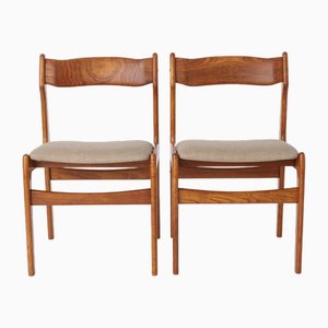 Dänische Vintage Stühle aus Nussholz, 1960er, 2er Set