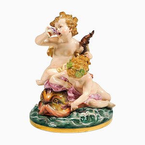 Amoretten auf Delfin Figur von Heinrich Schwabe für Meissen, 1890