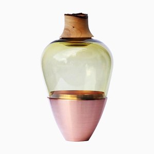 Olive & Kupfer Vase aus mundgeblasenem Glas von Pia Wüstenberg