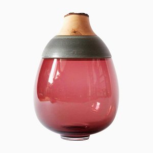 Modellierte Vase aus mundgeblasenem Glas & Keramik von Pia Wüstenberg