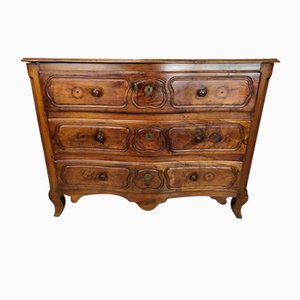 Louis XV Curved Walnut Chest of Drawers