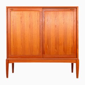 Credenza alta vintage con ante scorrevoli di HW Klein per Bramin, Danimarca