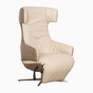 Saola Sessel aus cremefarbenem Leder mit elektrischer Relaxfunktion von Leolux