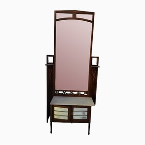 Art Deco Saal mit Spiegel, Aufbewahrung und Marmorplatte