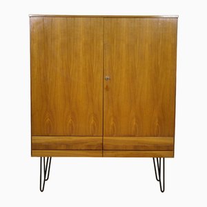 Mid-Century Highboard aus Nussholz von Otto Schmidt, 1960er