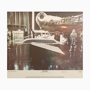 Original Vintage Star Wars Lobby Card mit Darth Vader und dem Millennium Falcon auf dem Todesstern, 1977, gerahmt