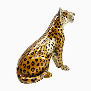 Escultura de leopardo de cerámica esmaltada pintada a mano, años 50