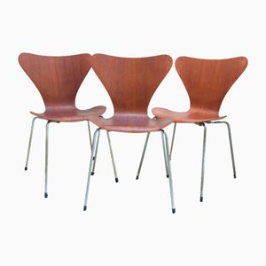 Series 7 Dining Chairs by Arne Jacobsen Model 3107 for Fritz Hansen, 1964, Set of 3