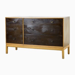 Mid-Century Schrank aus Nussholz von Peter Hayward für Uniflex, 1960er