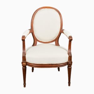 Louis Armchair in Walnut